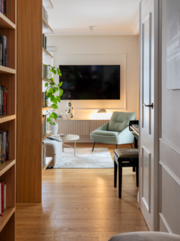 Kompleksowy projekt mieszkania 105m2 Warszawa - zdjęcie realizacji salonu