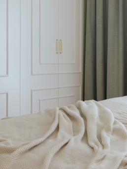 Kompleksowy projekt mieszkania w Warszawie - Sypialnia