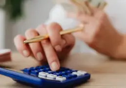 Etap 3 - Szczeg&oacute;łowy kosztorys projektu wnętrza z listą zakupową